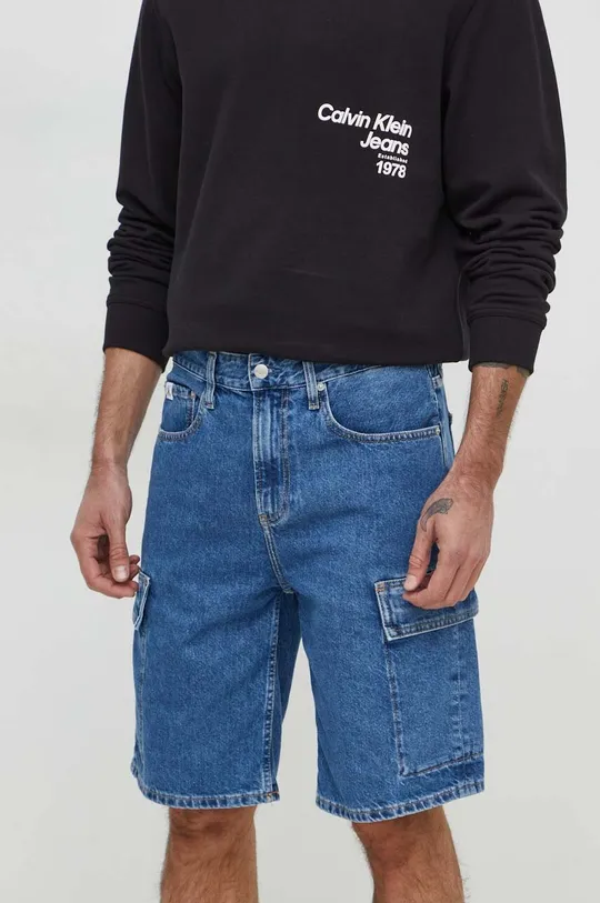 Calvin Klein Jeans szorty jeansowe niebieski