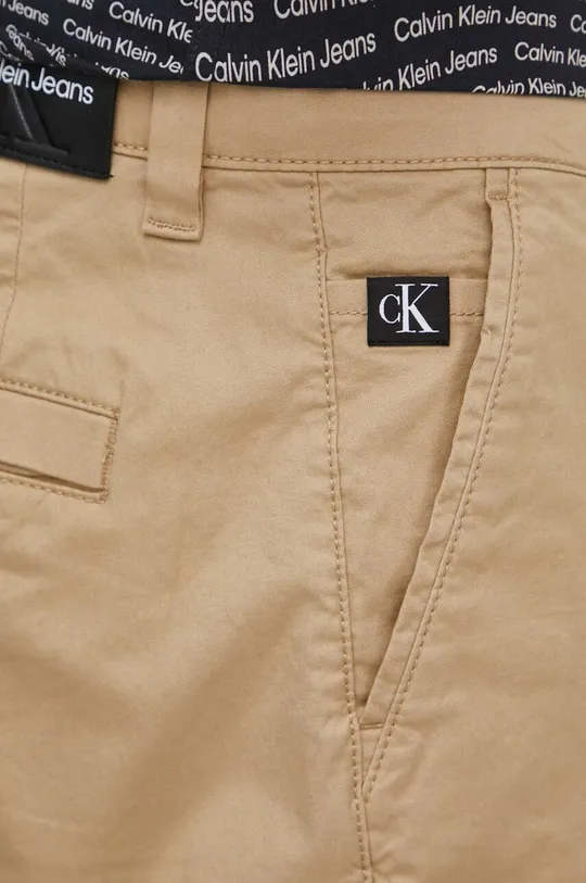 Kratke hlače Calvin Klein Jeans Glavni material: 97 % Bombaž, 3 % Elastan Drugi materiali: 100 % Poliuretan