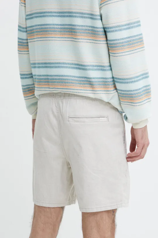 Kratke hlače s dodatkom lana Hollister Co. Temeljni materijal: 75% Pamuk, 22% Lan, 3% Elastan Podstava džepova: 100% Pamuk