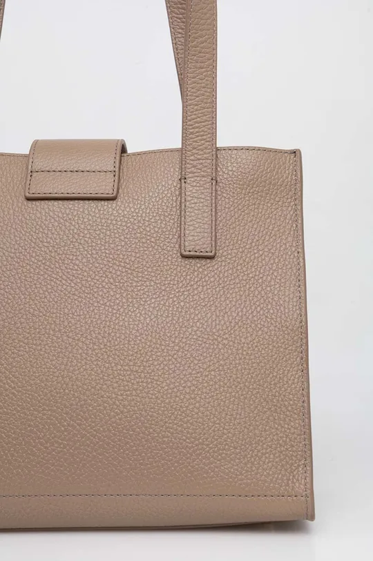 Шкіряна сумочка Furla Основний матеріал: 100% Натуральна шкіра Підкладка: 50% Поліамід, 50% Поліуретан
