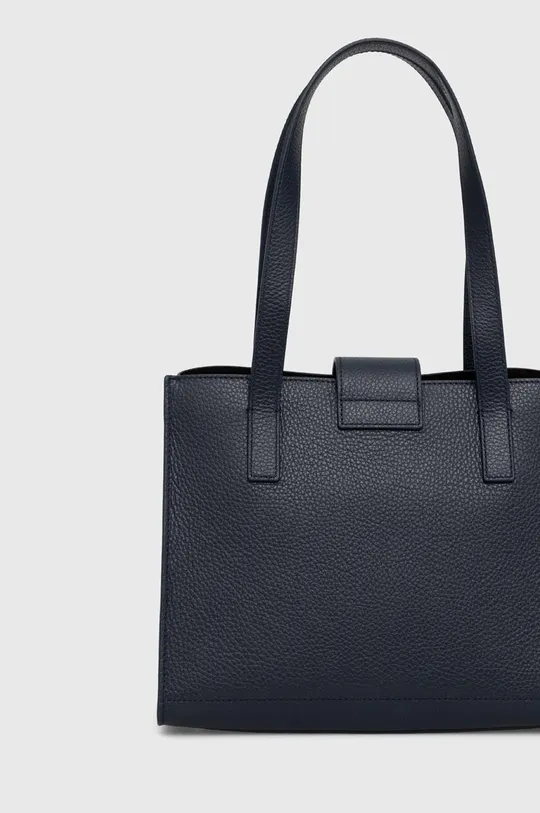 Usnjena torbica Furla Glavni material: 100 % Naravno usnje Podloga: 50 % Poliamid, 50 % Poliuretan