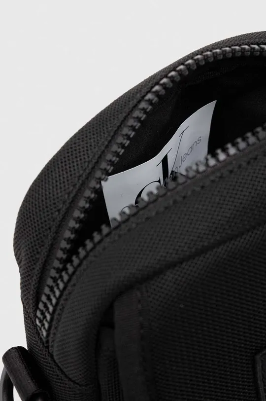 črna Otroška torbica za pas Calvin Klein Jeans