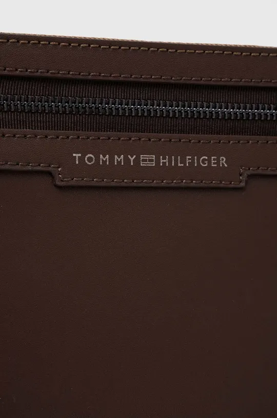 hnedá Malá taška Tommy Hilfiger