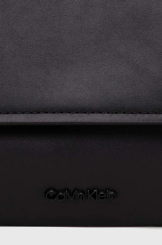 črna Torbica za okoli pasu Calvin Klein