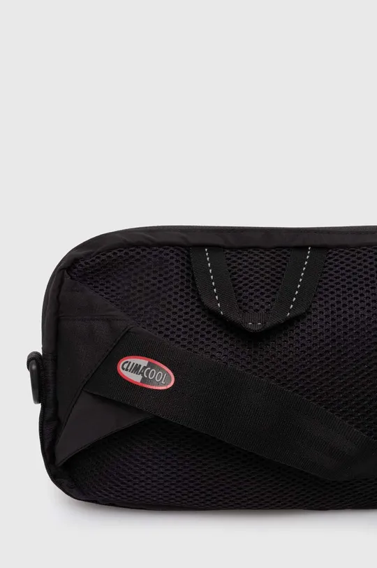 Чанта за кръст adidas Originals Waistbag Основен материал: 100% рециклиран полиамид Подплата: 100% рециклиран полиестер Други материали: 100% полиетилен Допълнителни елементи: 100% рециклиран полиестер