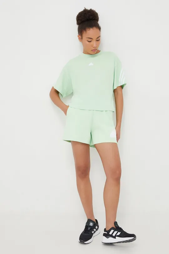 Хлопковая футболка adidas зелёный