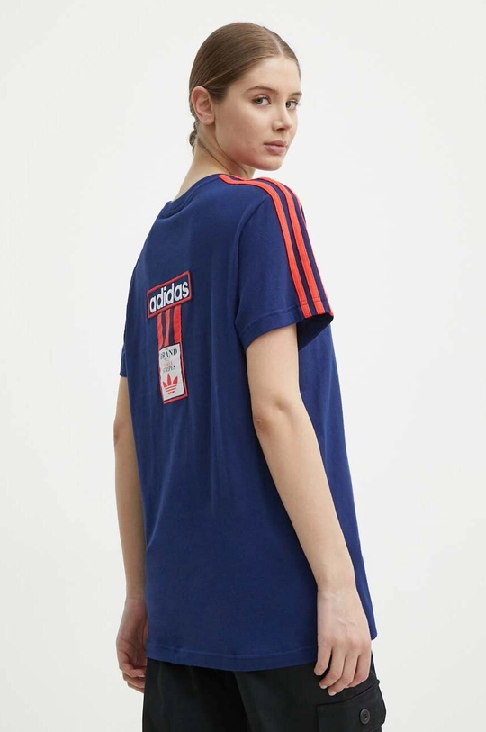 adidas Originals t-shirt in cotone rilassato blu navy IU2476