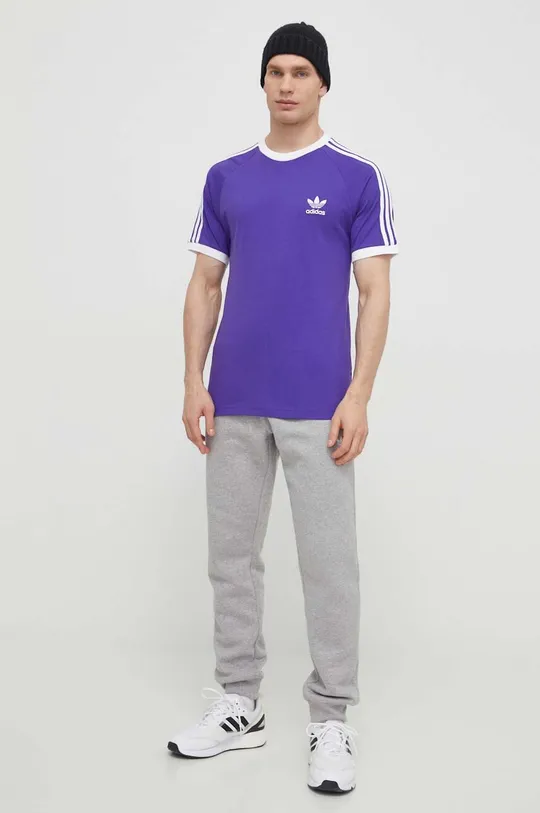 Хлопковая футболка adidas Originals 3-Stripes Tee фиолетовой