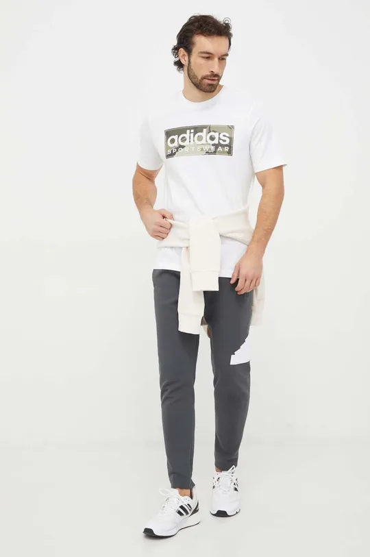 Βαμβακερό μπλουζάκι adidas Shadow Original 0 λευκό