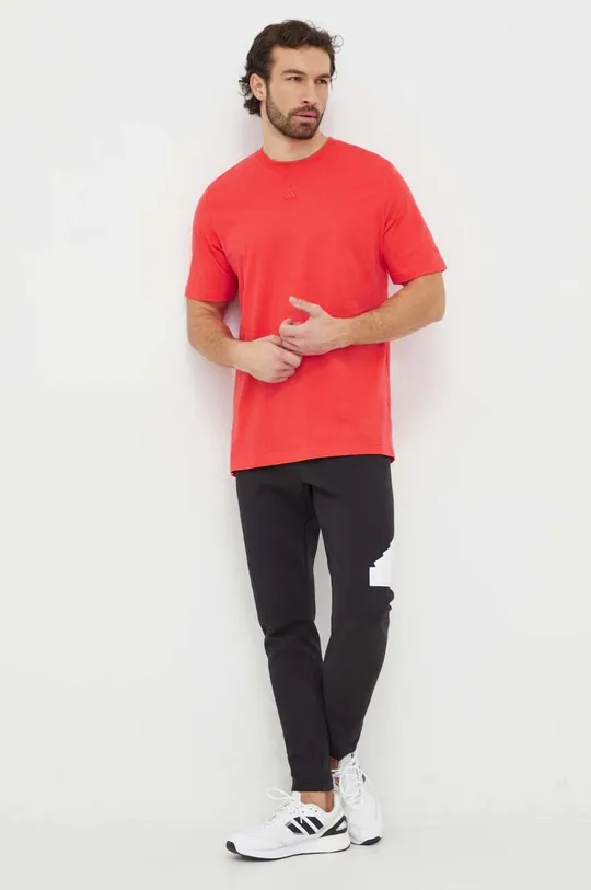 Bombažna kratka majica adidas rdeča