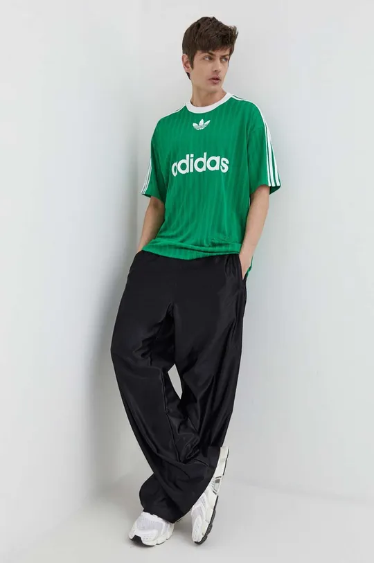 Tričko adidas Originals Adicolor 100 % Recyklovaný polyester