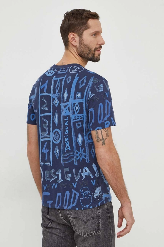 Desigual t-shirt in cotone 100% Cotone Istruzioni di manutenzione:  lavare in lavatrice a 30 gradi, Non asciugare in asciugatrice, Non utilizzare la candeggina, stiratura a media temperatura, Non lavare a secco