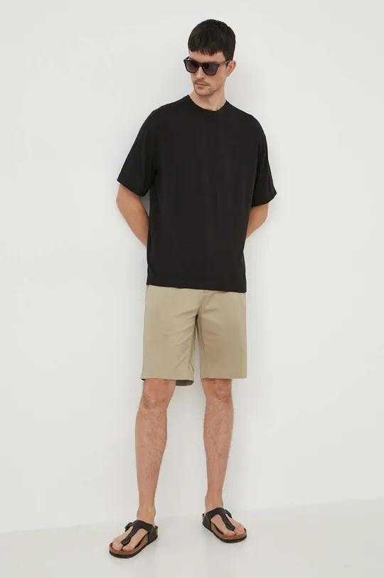 Calvin Klein póló selyemkeverékből fekete