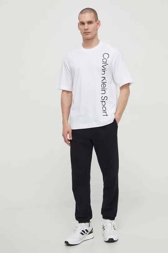 Βαμβακερό μπλουζάκι Calvin Klein Performance λευκό