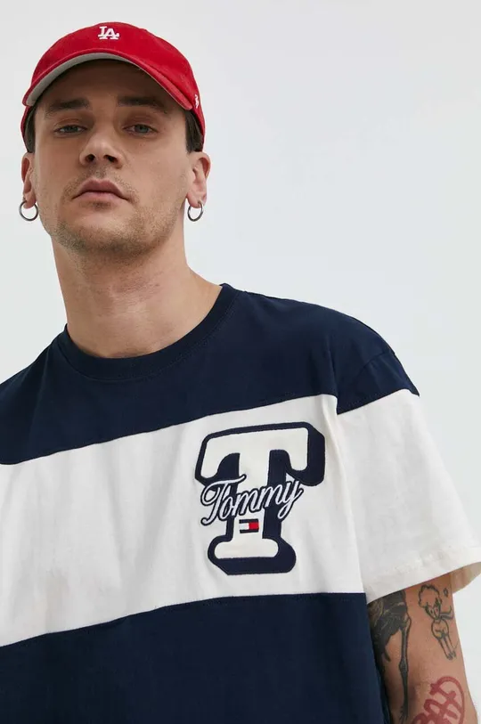 tmavomodrá Bavlnené tričko Tommy Jeans Pánsky