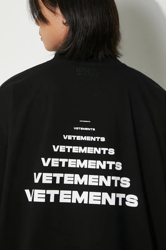 Памучна тениска VETEMENTS Pyramid Logo