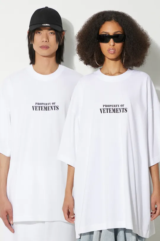 бял Памучна тениска VETEMENTS Property Of Vetements T-Shirt Унисекс