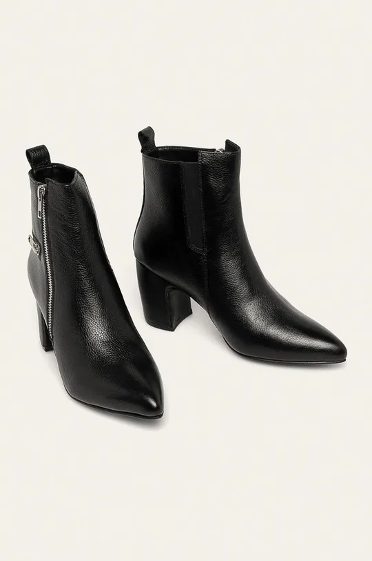 Answear - Kožené členkové topánky čierna
