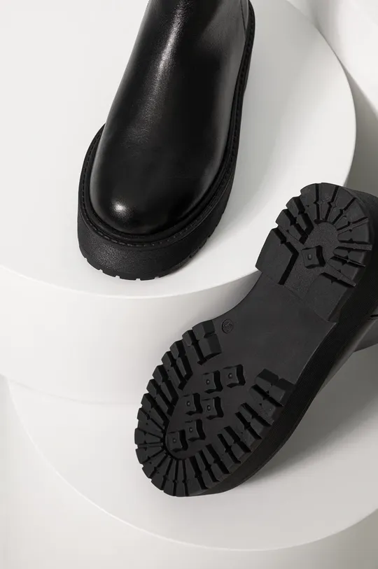 Δερμάτινες μπότες Answear Lab  Πάνω μέρος: Φυσικό δέρμα Εσωτερικό: Υφαντικό υλικό, Φυσικό δέρμα Σόλα: Συνθετικό ύφασμα