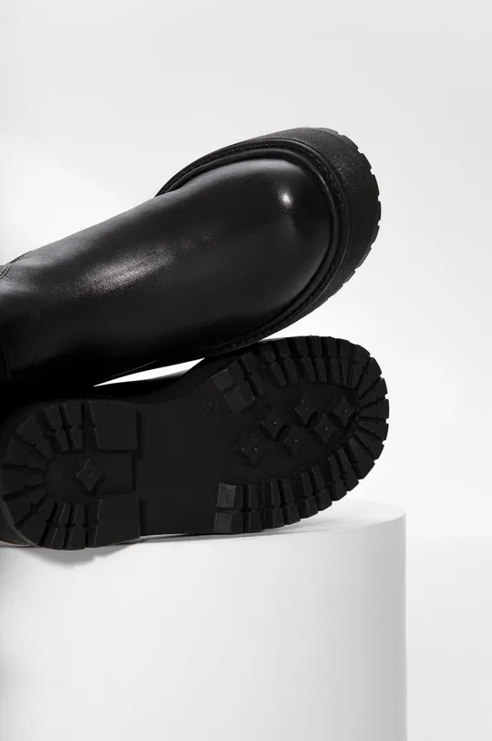 Usnjeni elegantni škornji Answear Lab  Zunanjost: Naravno usnje Notranjost: Tekstilni material, Naravno usnje Podplat: Sintetični material