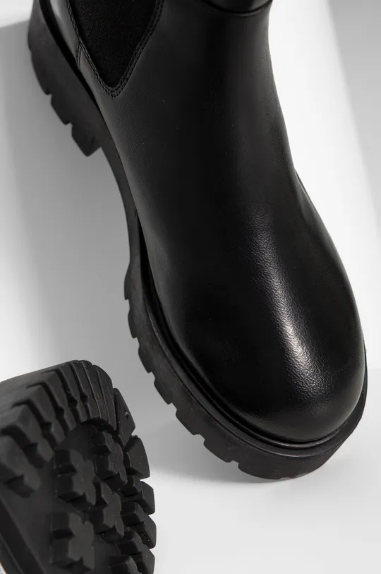 Шкіряні черевики Answear Lab  Халяви: Текстильний матеріал, Натуральна шкіра Внутрішня частина: Текстильний матеріал, Натуральна шкіра Підошва: Синтетичний матеріал