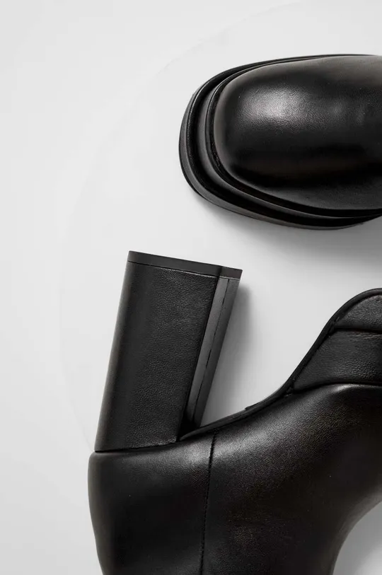 Δερμάτινες μπότες Answear Lab X limited collection NO SHAME Πάνω μέρος: Φυσικό δέρμα Εσωτερικό: Υφαντικό υλικό, Φυσικό δέρμα Σόλα: Συνθετικό ύφασμα