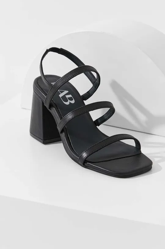 Answear Lab sandali in pelle nero