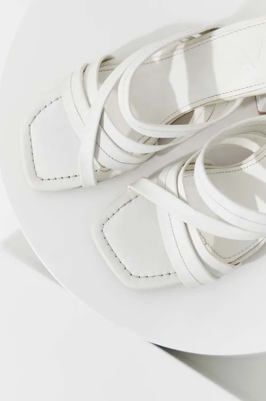 Δερμάτινες παντόφλες Answear Lab X limited collection BE SHERO  Πάνω μέρος: Φυσικό δέρμα Εσωτερικό: Φυσικό δέρμα Σόλα: Συνθετικό ύφασμα
