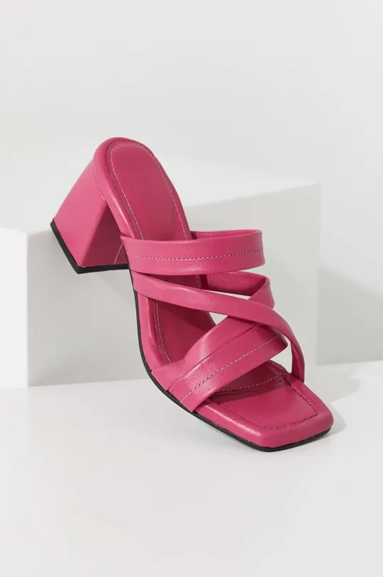 ροζ Δερμάτινες παντόφλες Answear Lab  X limited collection SISTERHOOD Γυναικεία