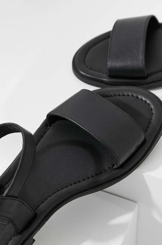 Usnjeni sandali Answear Lab  Zunanjost: Naravno usnje Notranjost: Naravno usnje Podplat: Sintetični material