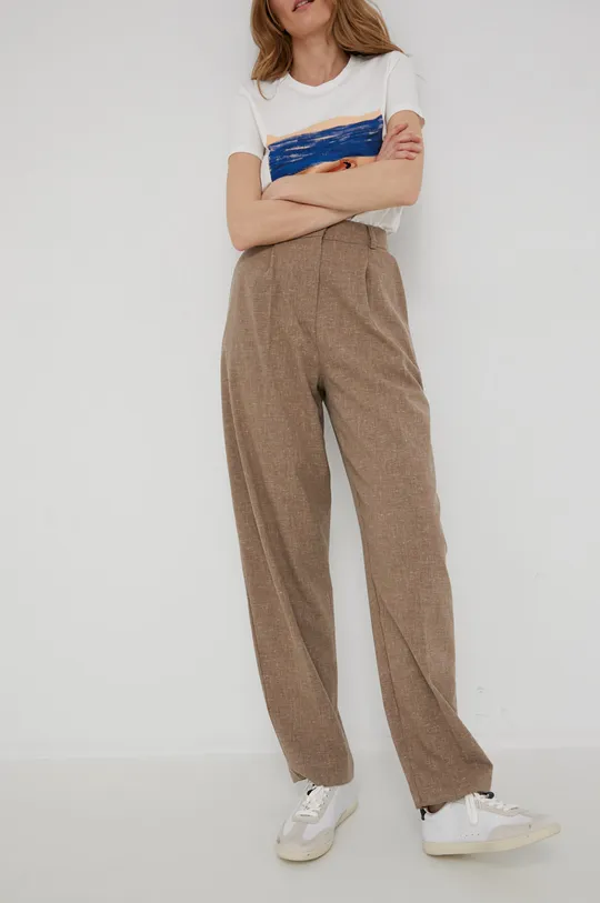Παντελόνι με λινό Answear Lab μπεζ