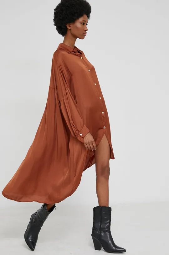 brązowy Answear Lab Sukienka z jedwabiem Damski