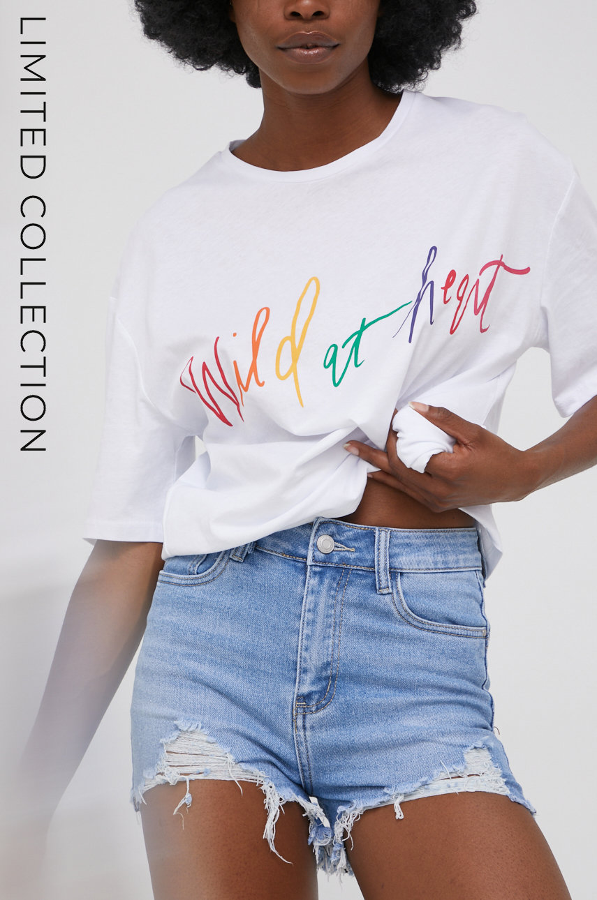 albastru Answear Lab X limited festival collection BE BRAVE pantaloni scurti jeans De femei