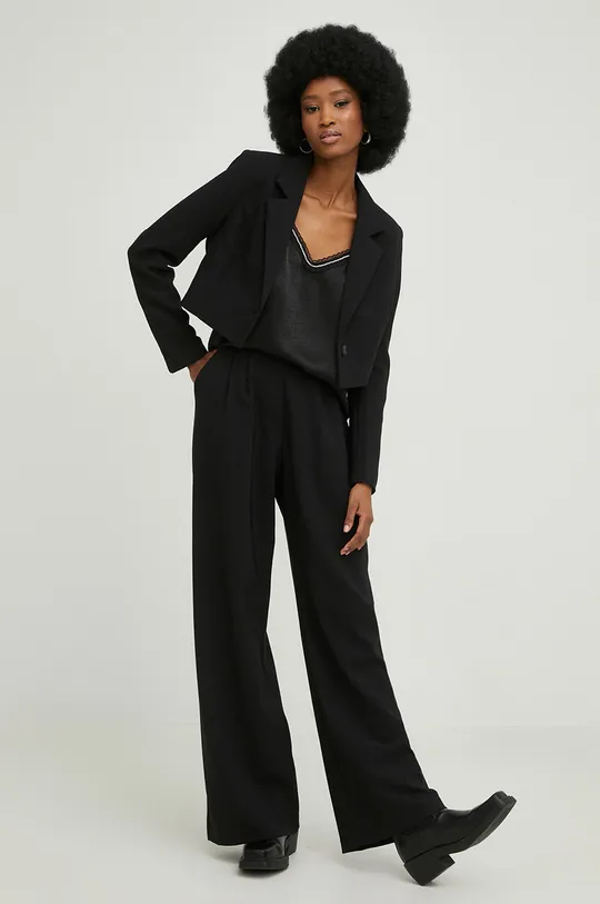 Μπλουζάκι Answear Lab  X limited collection SISTERHOOD μαύρο
