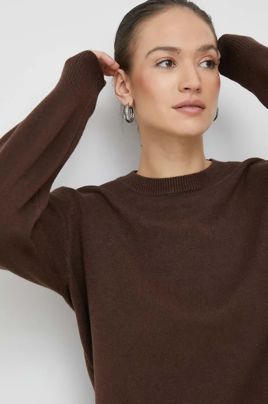 Ένα σετ πουλόβερ και παντελόνι Answear Lab Γυναικεία