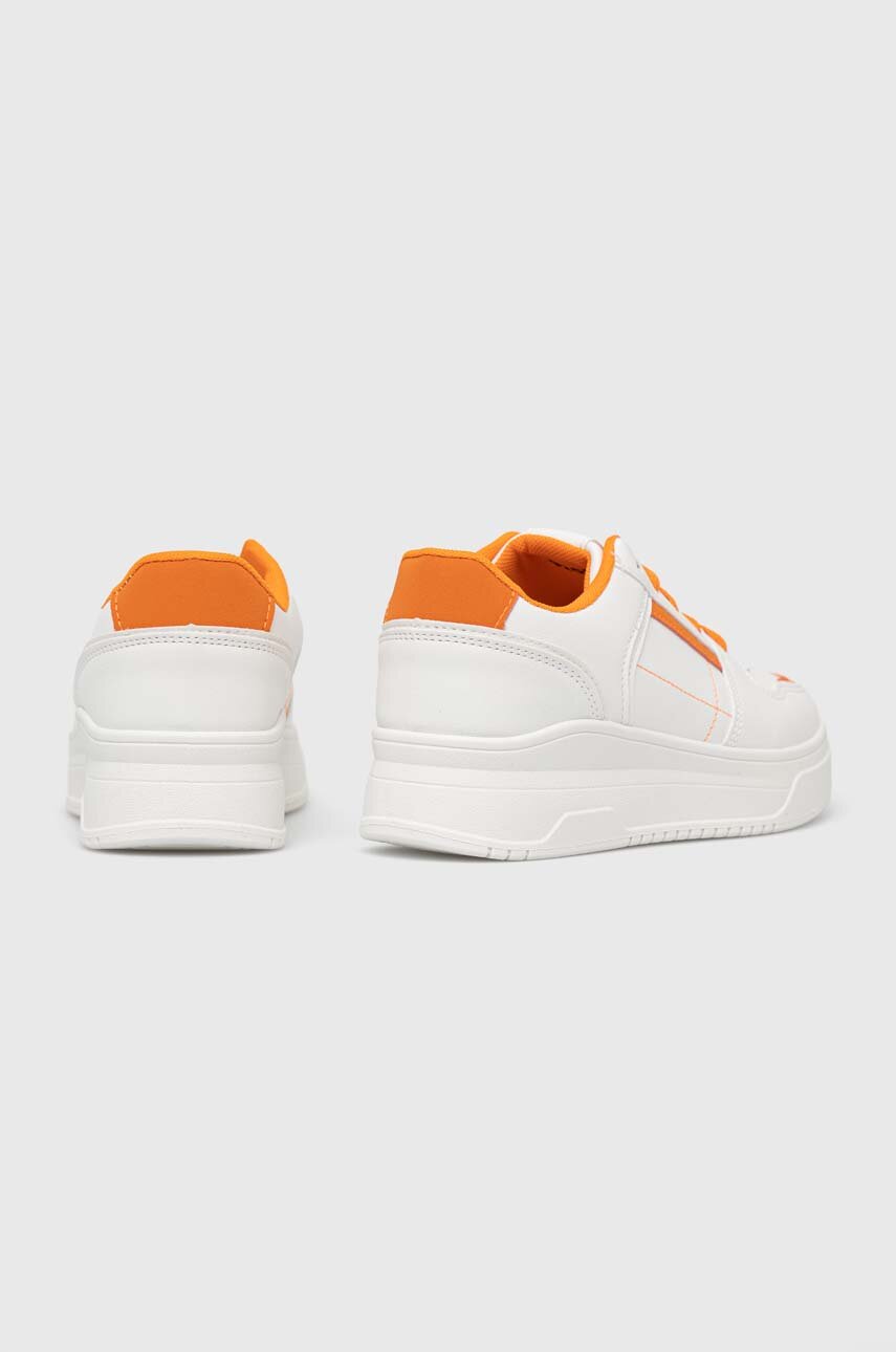 Sneakers boty Answear Lab  Svršek: Umělá hmota Vnitřek: Textilní materiál Podrážka: Umělá hmota