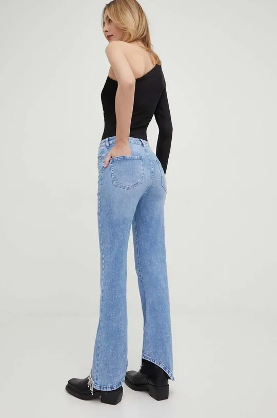 Answear Lab jeansy X kolekcja limitowana SISTERHOOD 72 % Bawełna, 26 % Poliester, 2 % Elastan