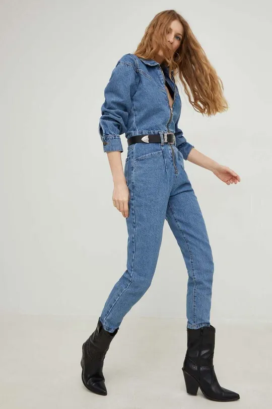 Answear Lab kombinezon jeansowy X kolekcja limitowana SISTERHOOD niebieski