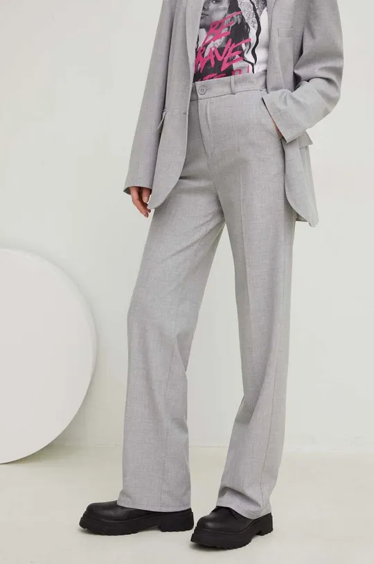 szary Answear Lab spodnie X kolekcja limitowana SISTERHOOD Damski