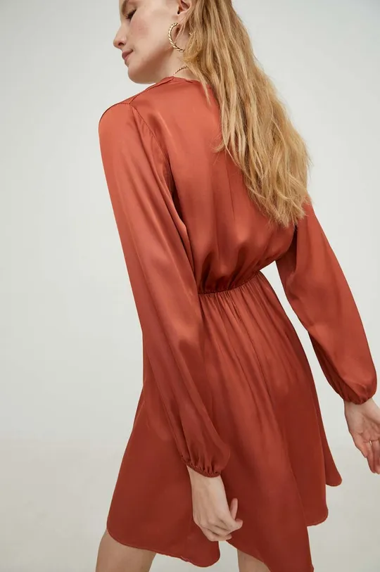 Φόρεμα Answear Lab  50% Ρεγιόν, 50% Βισκόζη