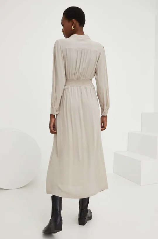 Φόρεμα Answear Lab  Κύριο υλικό: 53% Ρεγιόν, 47% Βισκόζη Φόδρα: 100% Βαμβάκι