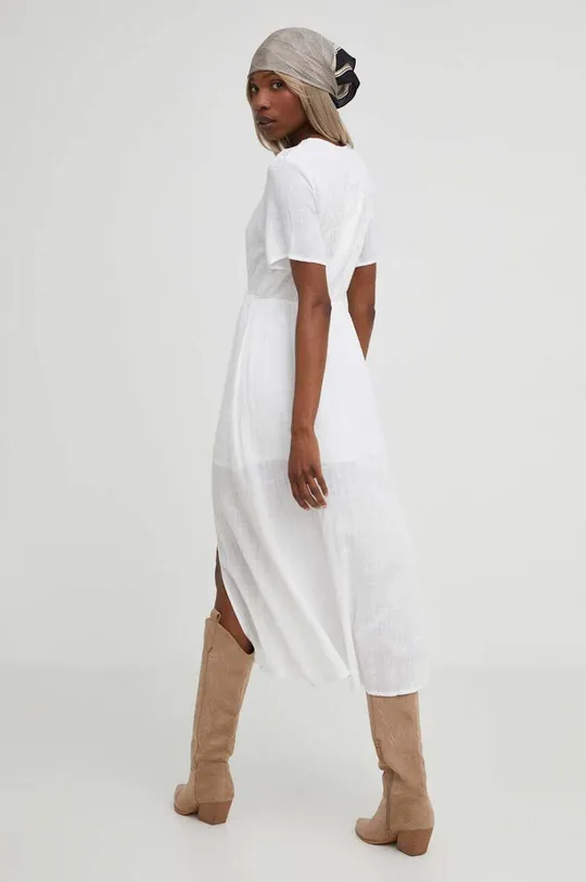 Сукня Answear Lab  Основний матеріал: 100% Бавовна Підкладка: 100% Віскоза