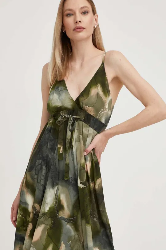 πράσινο Φόρεμα με μετάξι Answear Lab