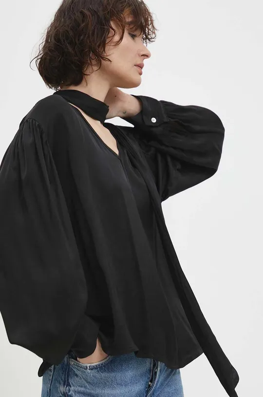 črna Bluza s svilo Answear Lab