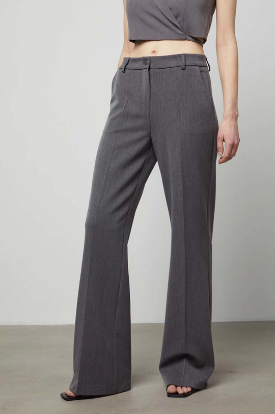 Answear Lab pantaloni grigio