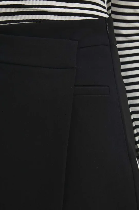 crna Kratke hlače Answear Lab