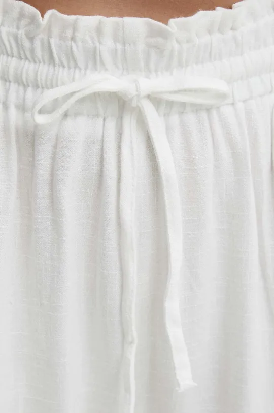 bijela Kratke hlače s lanom Answear Lab