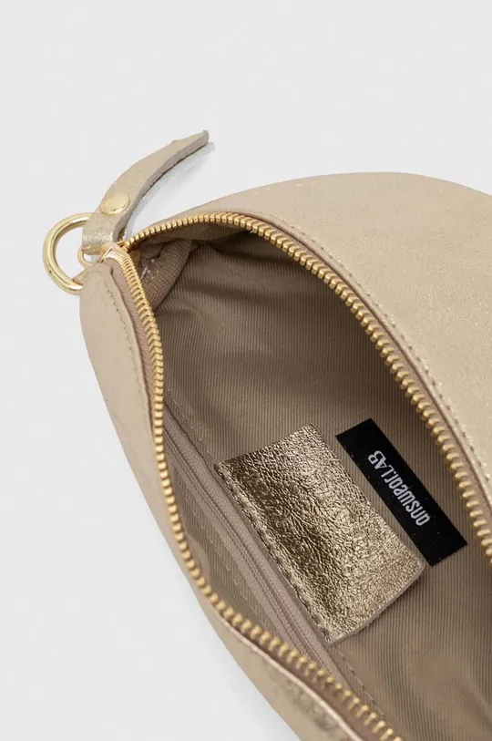 zlatna Kožna torbica oko struka Answear Lab