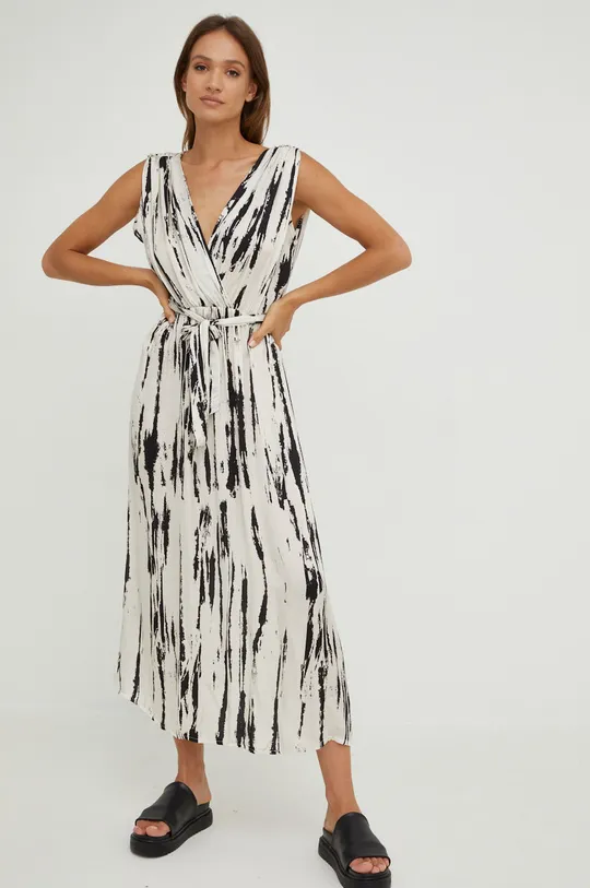 Φόρεμα με μετάξι Answear Lab Silk Blend  80% Βισκόζη, 20% Μετάξι