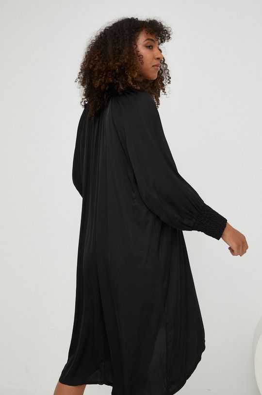 Answear Lab sukienka z jedwabiem Silk Blend 80 % Wiskoza, 20 % Jedwab
